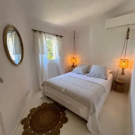 Villa Magnifique Avec Piscine, Splendide Vue Mer. Porto-Vecchio (Corsica)