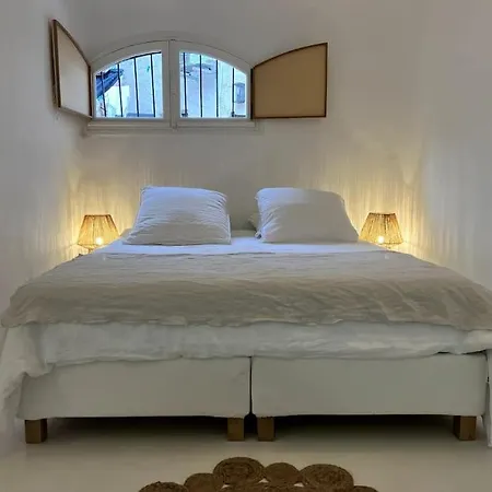 Villa Magnifique Avec Piscine, Splendide Vue Mer. Porto-Vecchio (Corsica)